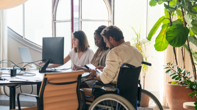 La promotion de l'inclusion et la compréhension des handicaps au travail passe par la formation