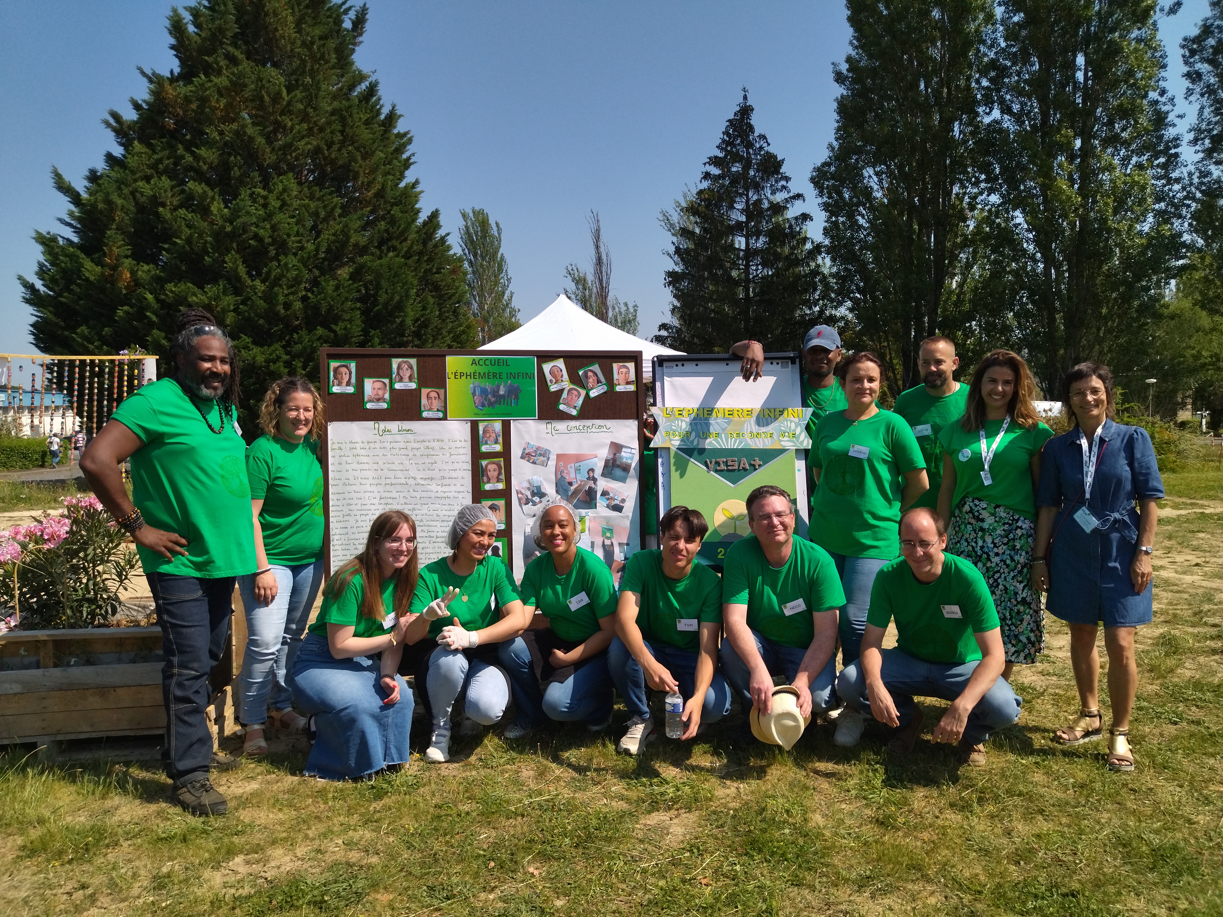Les stagiaires Visa+ de Tours organisent un village du recyclage