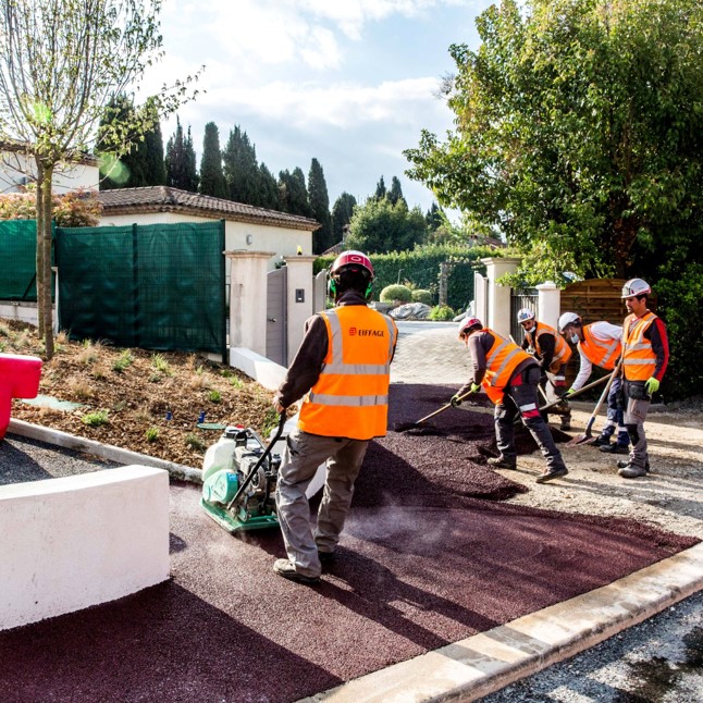 Eiffage Route recrute et forme avec l'Afpa en Apprentissage des Maçons voierie et réseaux divers