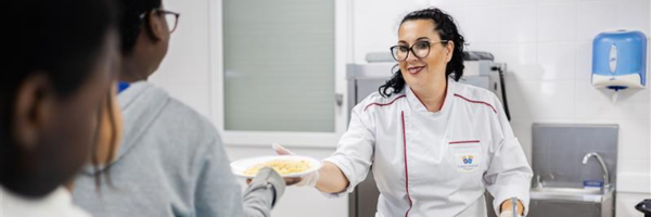 Formez-vous au métier de Cuisinier en restauration collective avec l’Afpa de Toulouse-Balma et Elior
