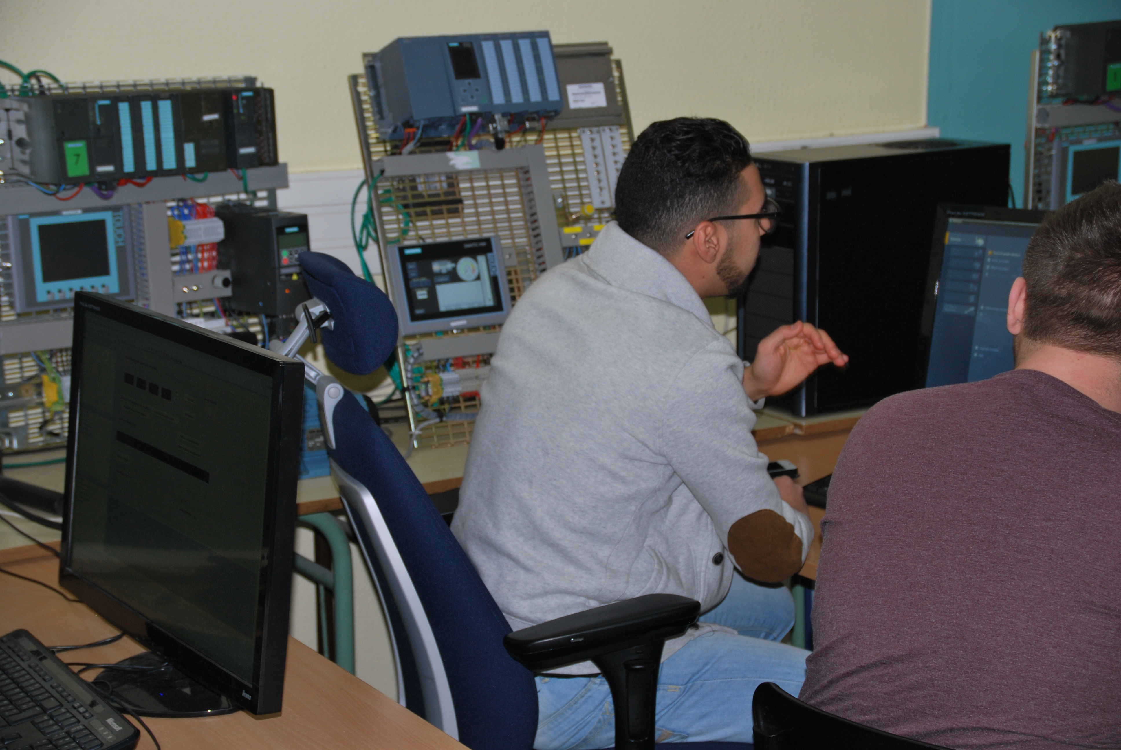 Automaticien-ne : places disponibles en formation à l'Afpa Isère
