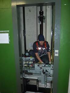 Installation et maintenance d'ascenseur, une POEC pour intégrer les équipes du groupe KONE