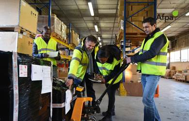 Entreprise leader de la logistique frigo recrute 5 Préparateurs de commandes en entrepôt en alternance