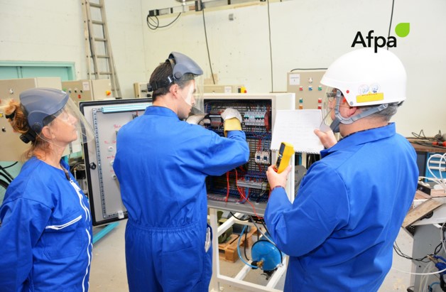 Electromécanicien de maintenance industrielle à Istres, un métier indispensable dans l'industrie