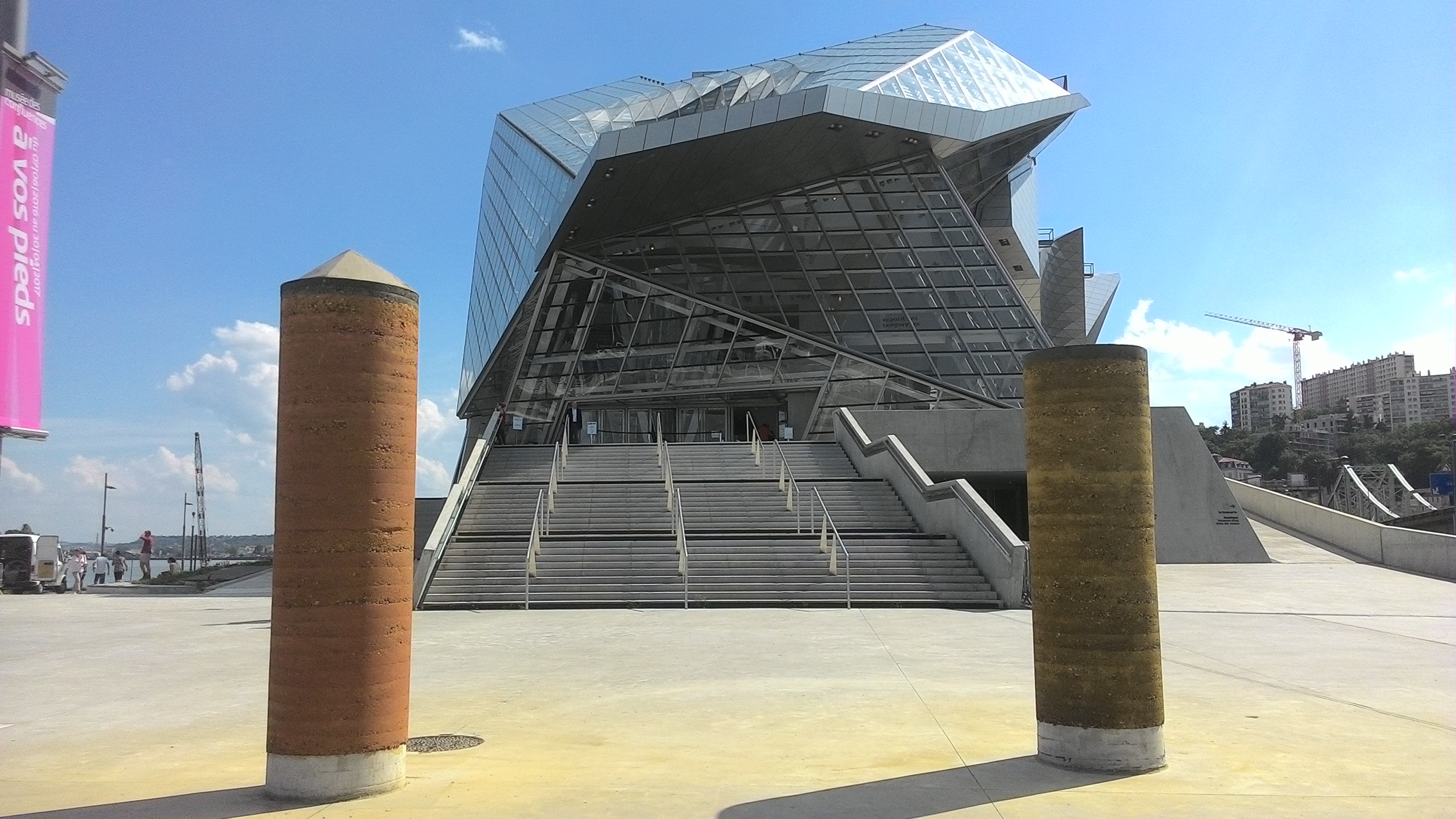L'Afpa construit les Piliers de la terre au Musée des Confluences de Lyon aux côtés de l'AsTerre