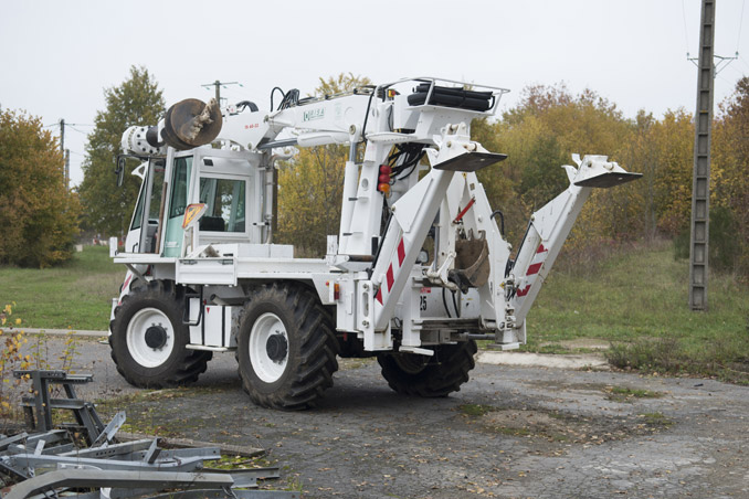 REC TST BT AER BRT : recyclage travaux sous tension de branchements aériens ou aéro-souterrains