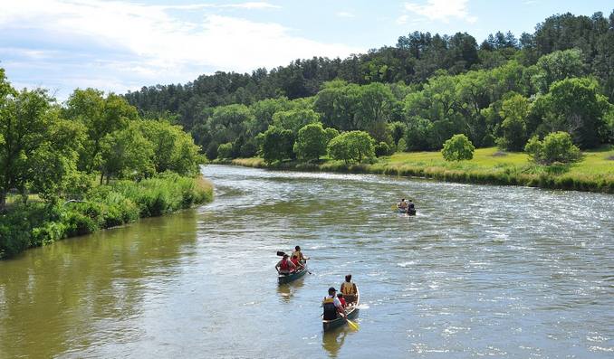 Métiers du tourisme: animateur.trice d'activités touristiques et de loisirs