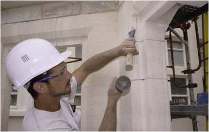 Tailleur de pierre à Gap on devient un spécialiste de l'architecture de taille