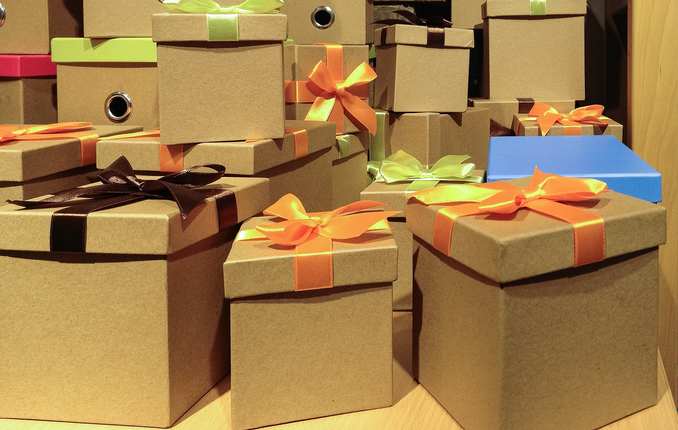 Ces métiers sollicités pour les fêtes de Nöel : cariste d'entrepôt, agent magasinier et préparateur de commandes