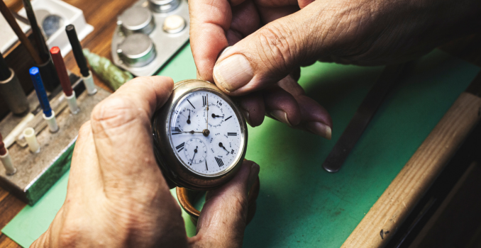 Métiers d'art : Travailler dans l'horlogerie