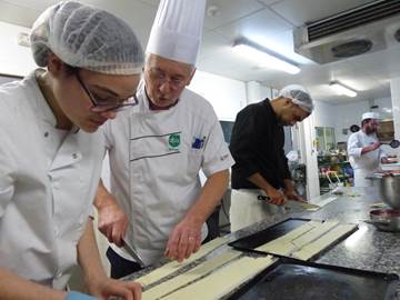 $Auteur.getData()