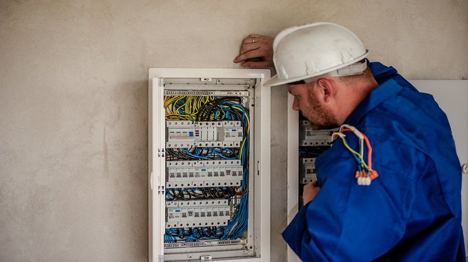 L'électricien d'équipement du bâtiment, un pilier indispensable