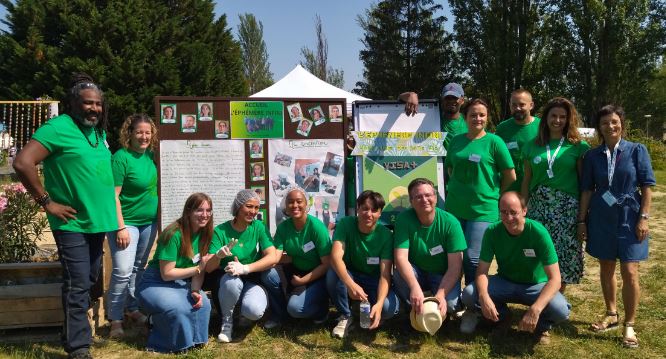 Les stagiaires Visa+ de Tours organisent un village du recyclage
