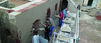 Des jeunes décrocheurs au pied du mur
