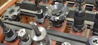 Formez-vous aux métiers de l'industrie : technicien.ne d'usinage en commande numérique