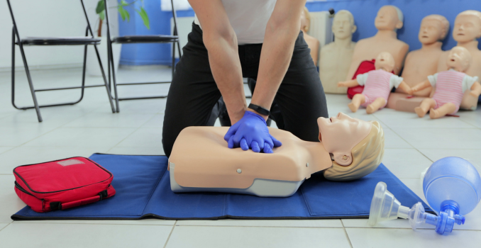 Formation SST : Comment sauver des vies en entreprise ?