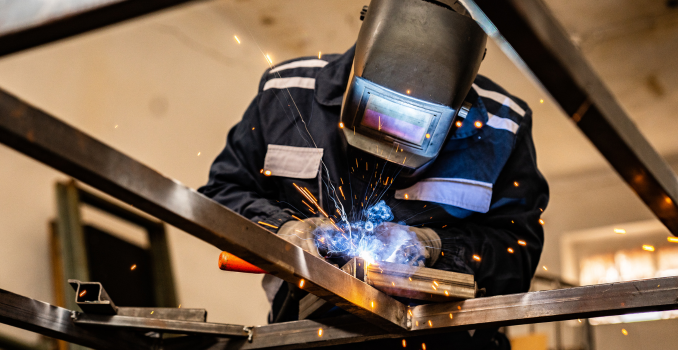 Découverte des métiers d'artisans : Travailler le métal